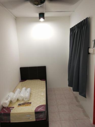 Full furnished small room