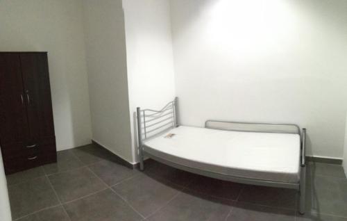 Medium Room at Mutiara Damansara 